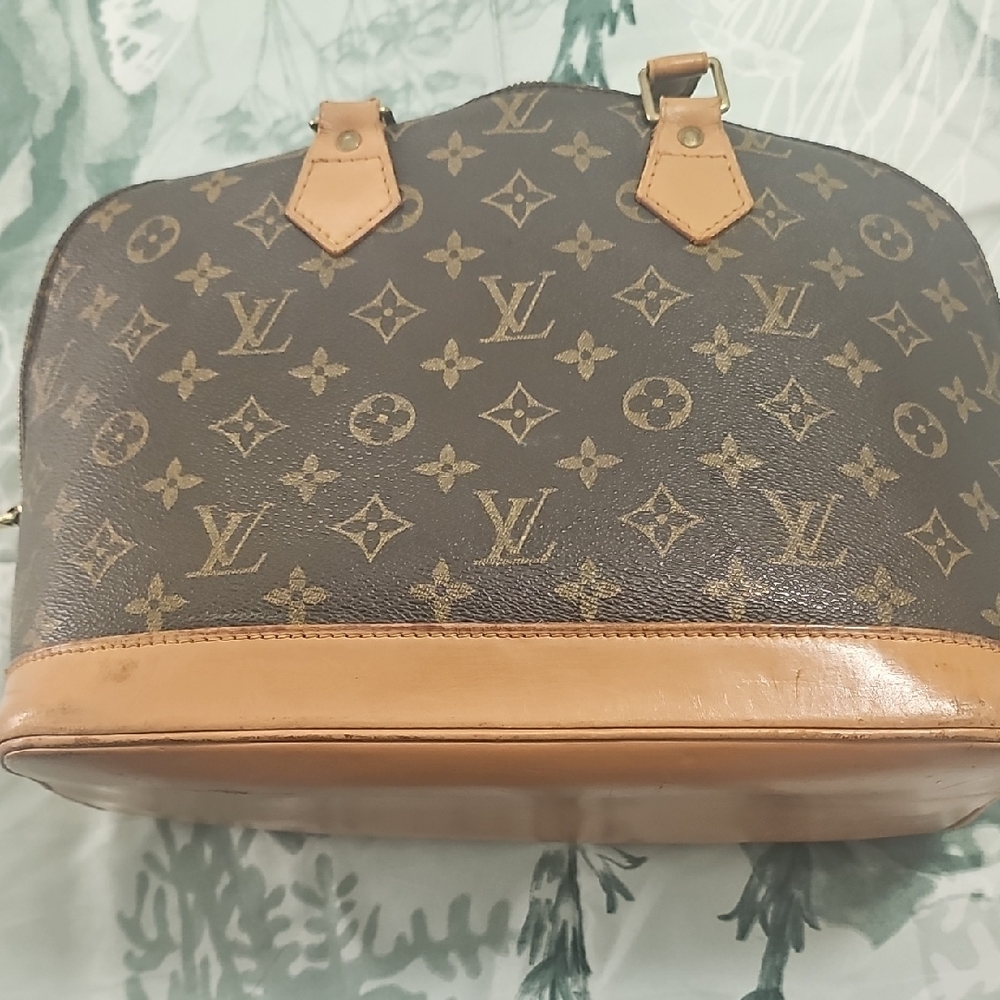 Louis Vuitton Monogram Handbag
